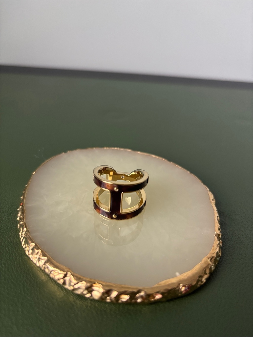 Michael Kors Gold-Tone Tortoise Shell Maritime Link Ring